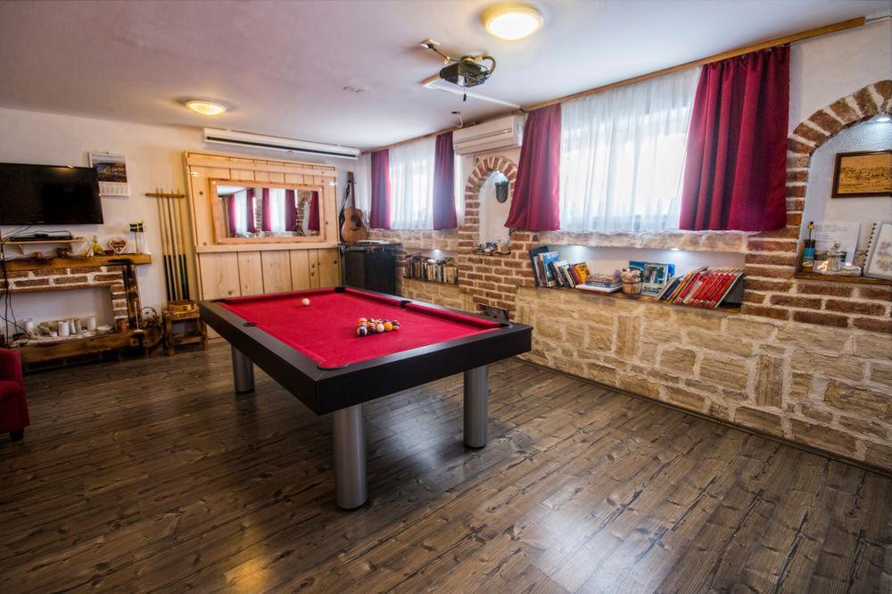 Aparthotel Castrum Novum Новиград Екстериор снимка