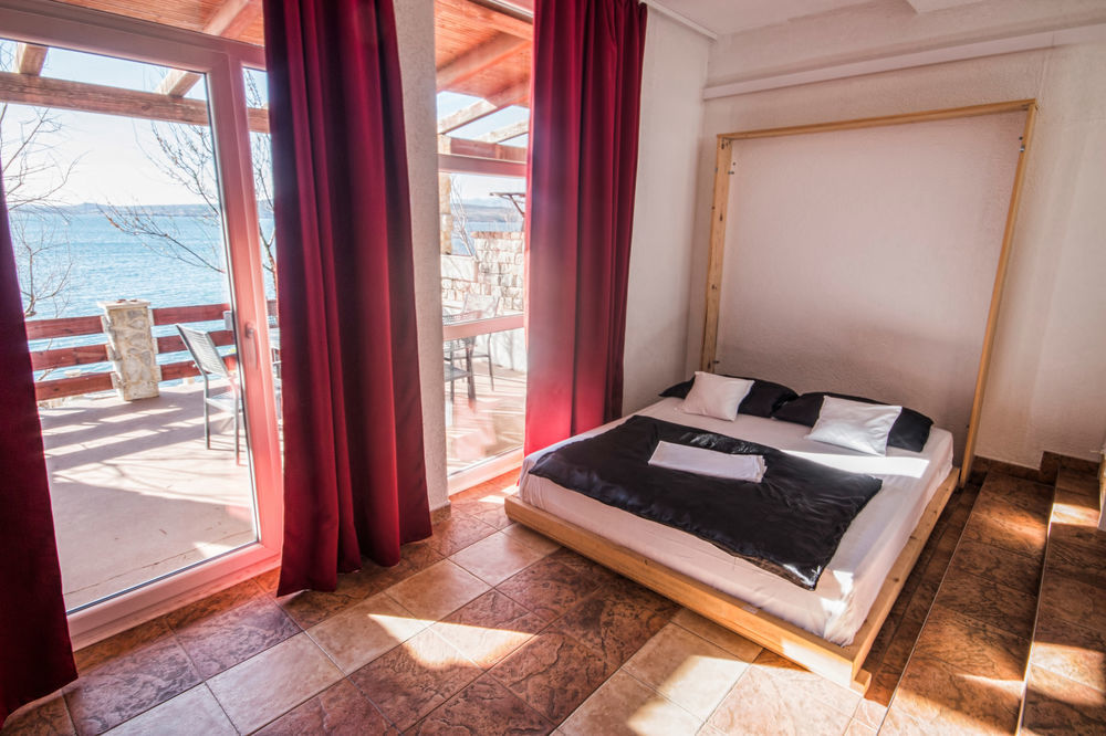 Aparthotel Castrum Novum Новиград Екстериор снимка