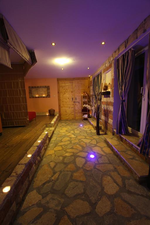 Aparthotel Castrum Novum Новиград Екстериор снимка
